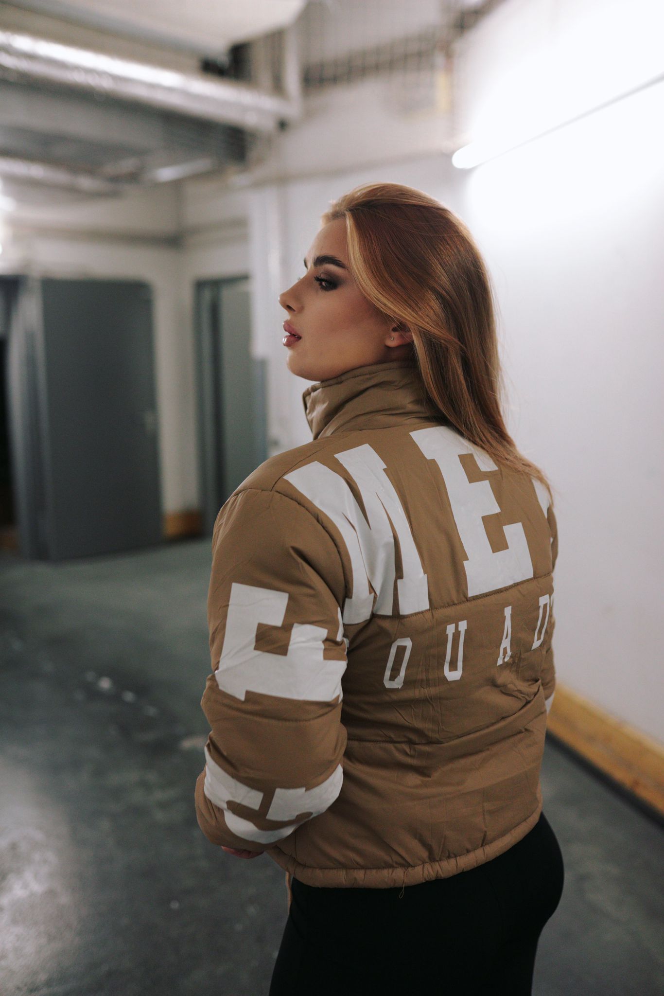 PROVOCATEUR - Beige Cropped Puffer Jacket